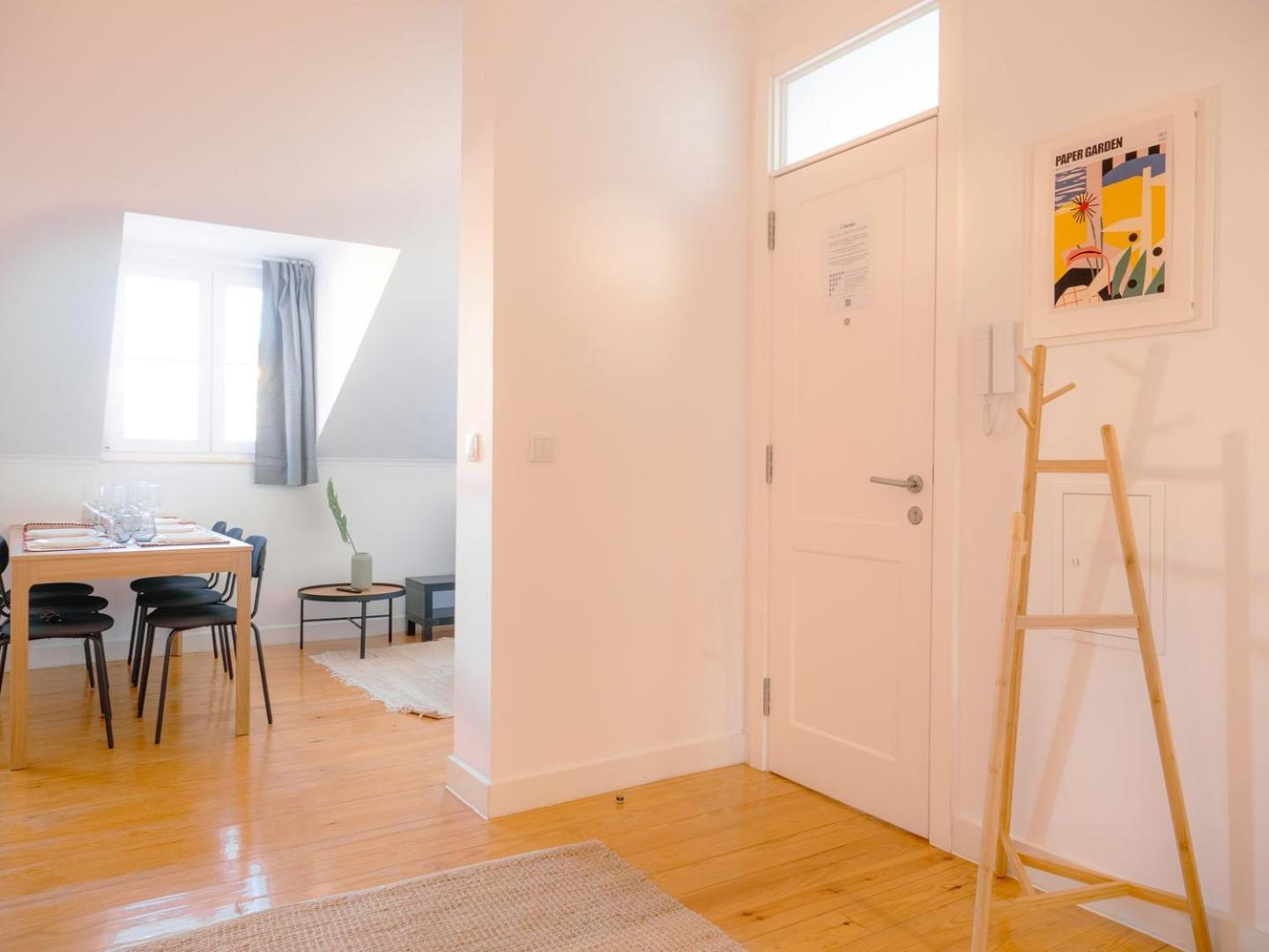 Stylish 2br Castle View - | By Airnest * Lisbon